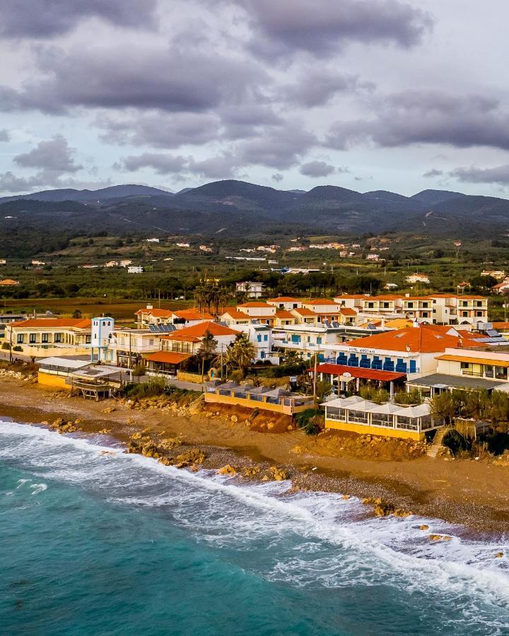 Akrogiali Kyparissia Buitenkant foto