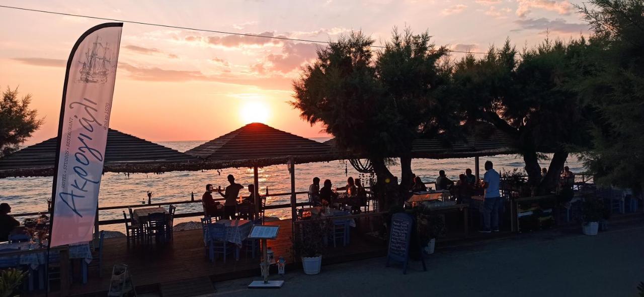 Akrogiali Kyparissia Buitenkant foto