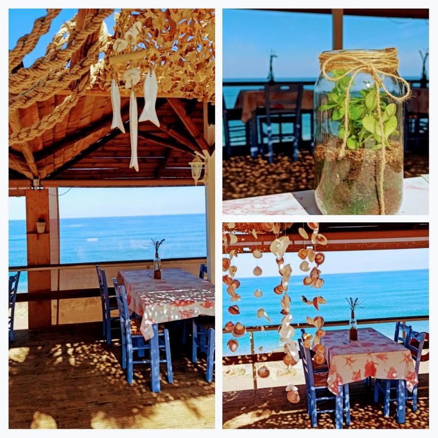 Akrogiali Kyparissia Buitenkant foto