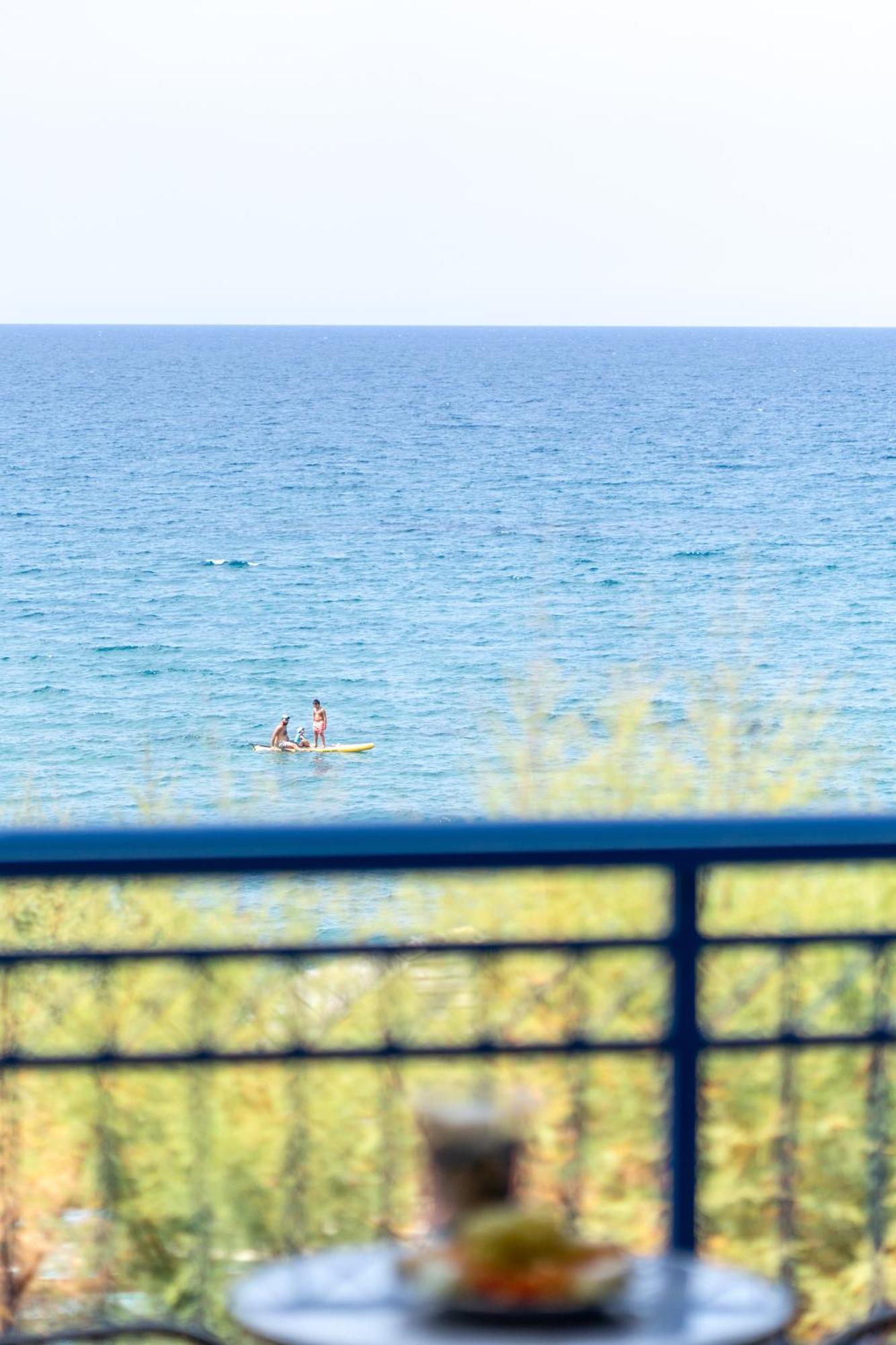 Akrogiali Kyparissia Buitenkant foto