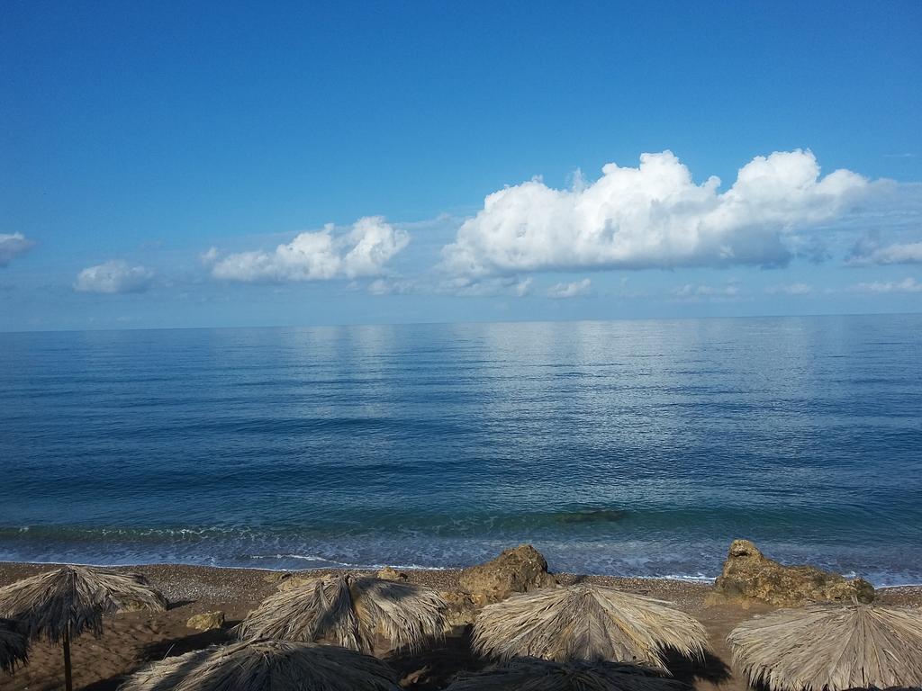 Akrogiali Kyparissia Buitenkant foto