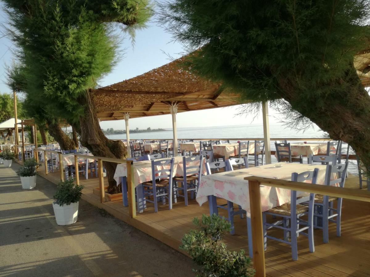 Akrogiali Kyparissia Buitenkant foto